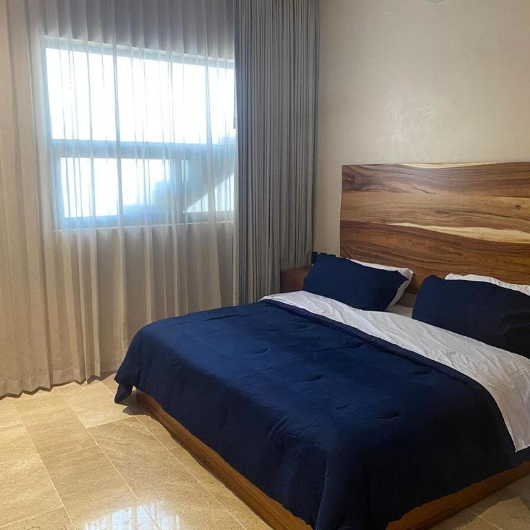 Unique PH 3 rooms sunset terrace in AZ Premium - Three-Bedroom Apartment - 28