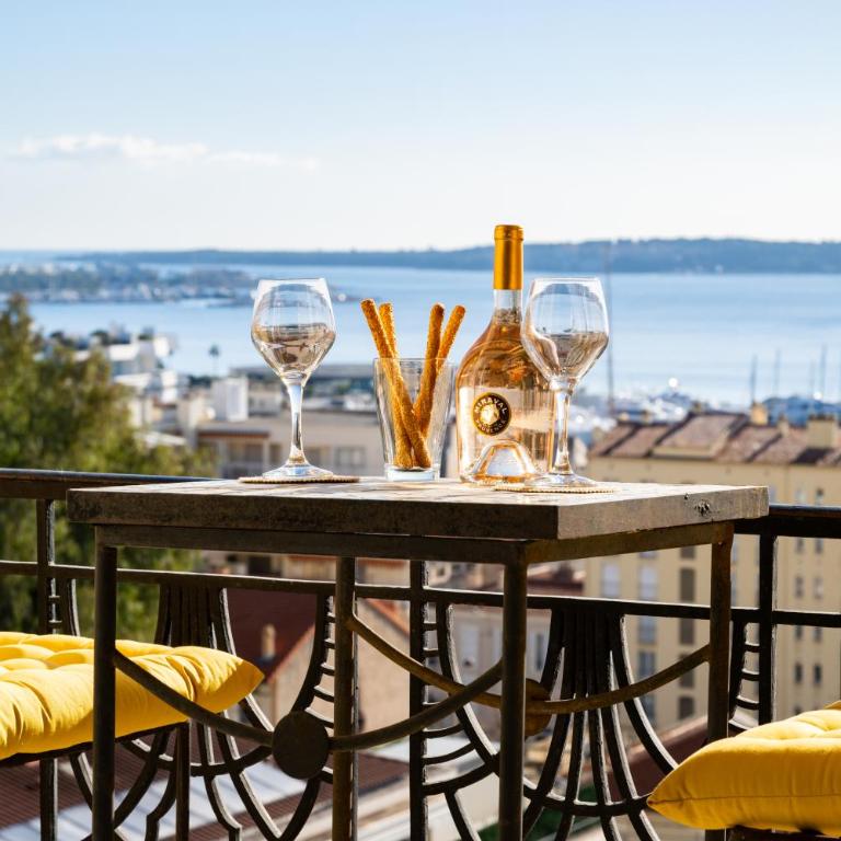 Superbe T3 - 10 min Palais - Parking - Appartement 2 Chambres - 1