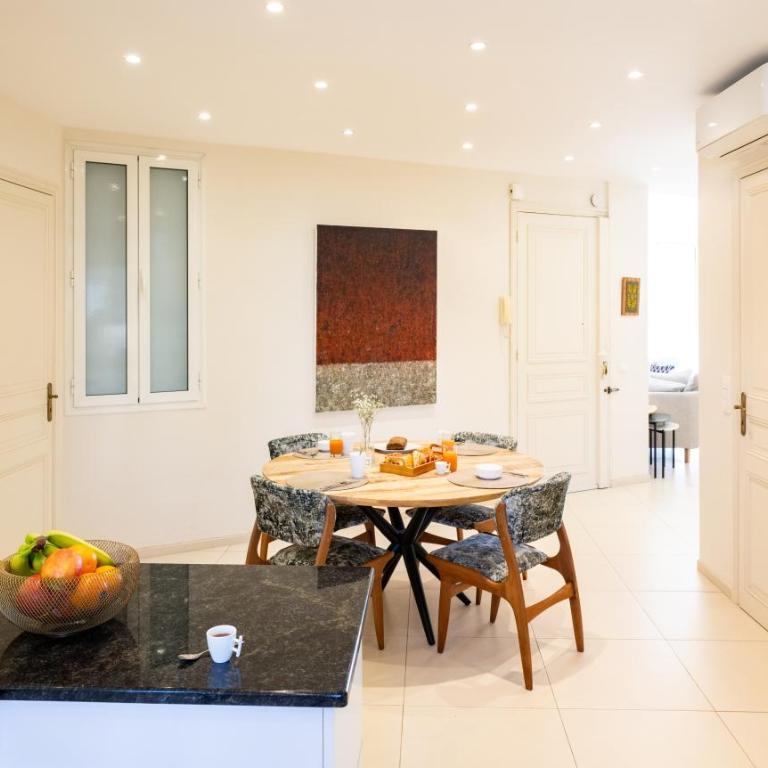 Superbe T3 - 10 min Palais - Parking - Appartement 2 Chambres - 3