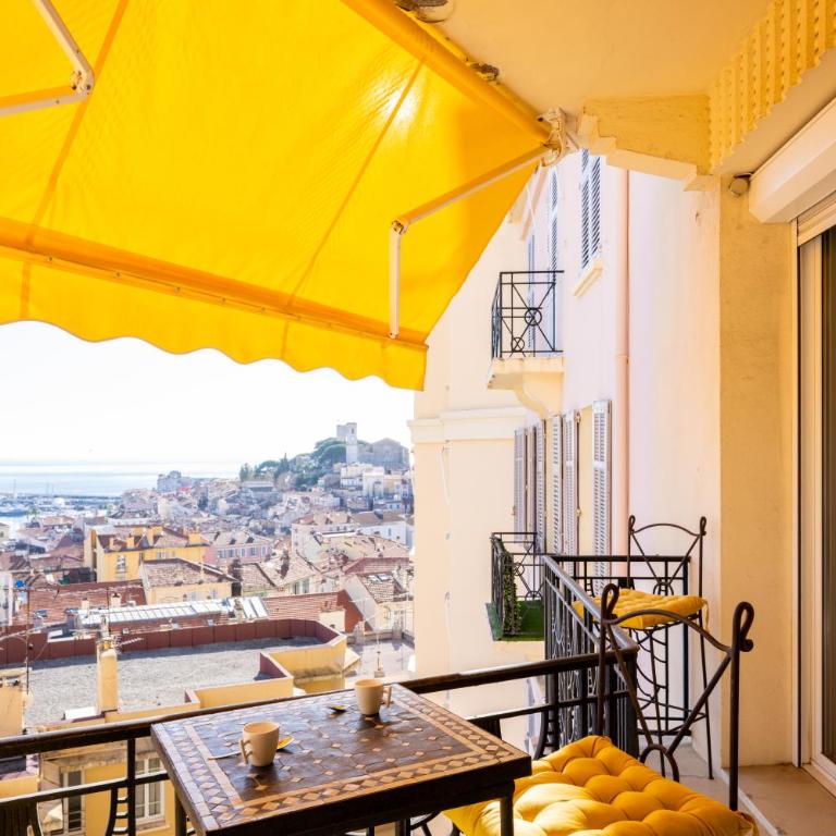 Superbe T3 - 10 min Palais - Parking - Appartement 2 Chambres - 19