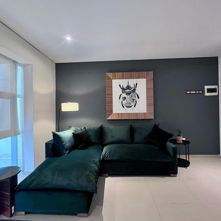 S2305 - 2BDR - 2BTh - Two-Bedroom Apartment - 5