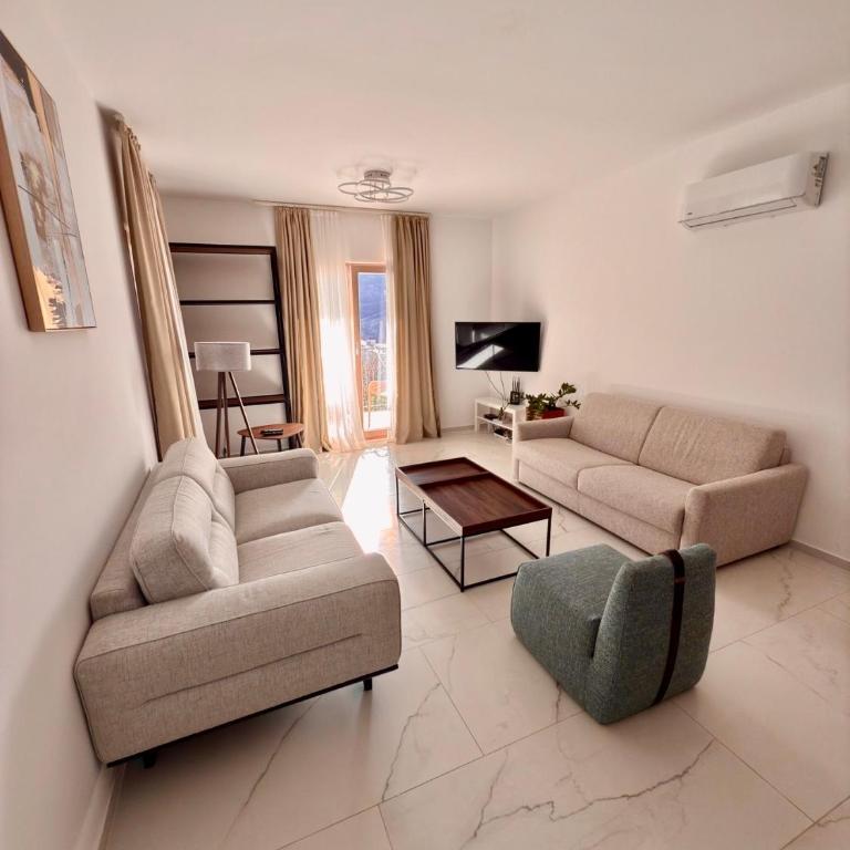Most Oliva Resort Budva - Apartman sa 2 Spavaće Sobe, Balkonom i Pogledom na More - 1