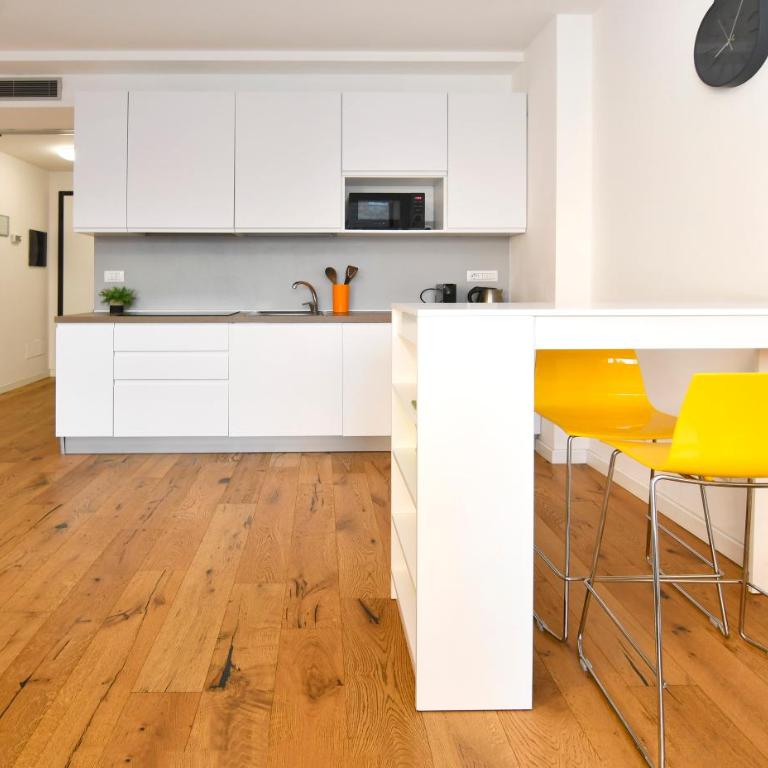 [Navigli-Tortona]Ampio Monolocale, Garage Gratuito - Appartamento con 1 Camera da Letto - 6