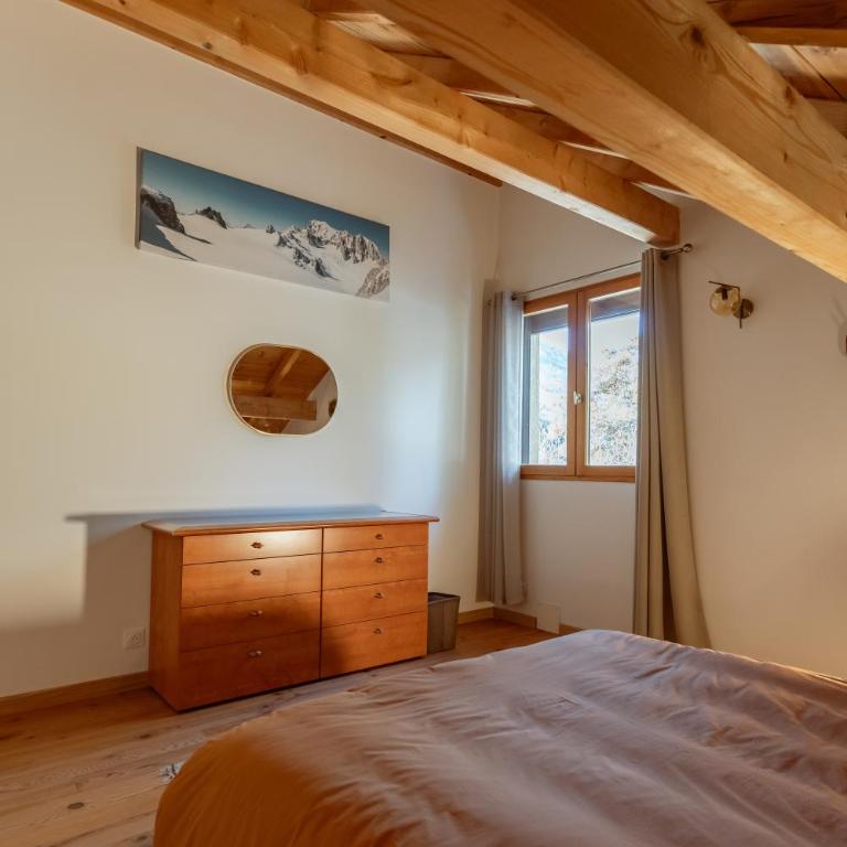 Hébergement 4 étoiles Accès Pied des Pistes en Navette Gratuite - Maison de Vacances 3 Chambres - 33