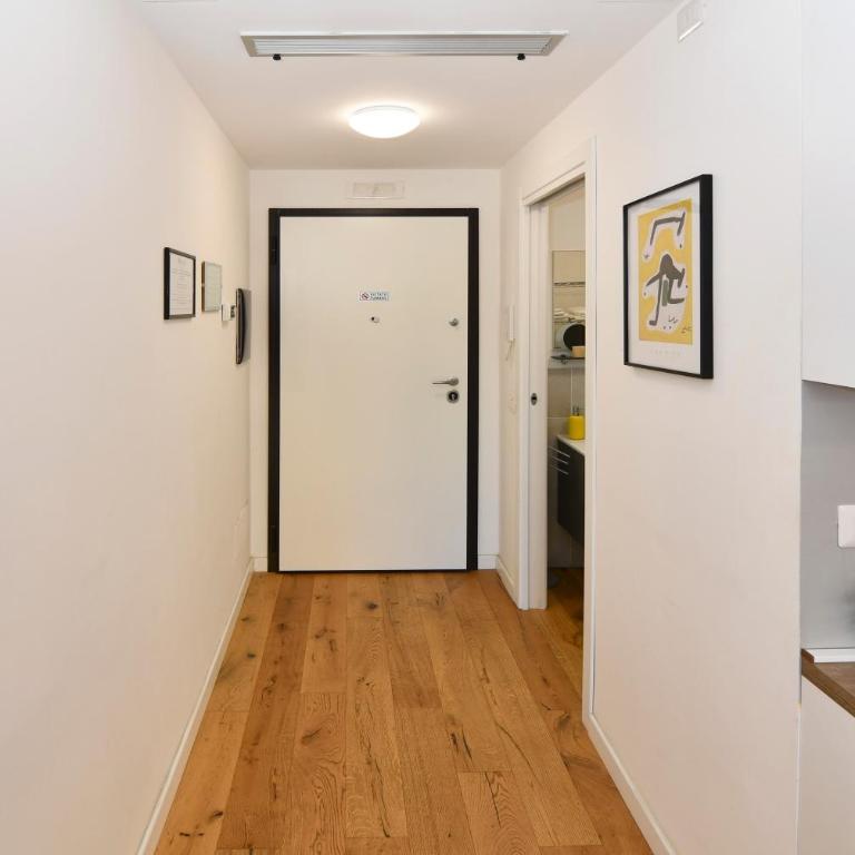 [Navigli-Tortona]Ampio Monolocale, Garage Gratuito - Appartamento con 1 Camera da Letto - 11