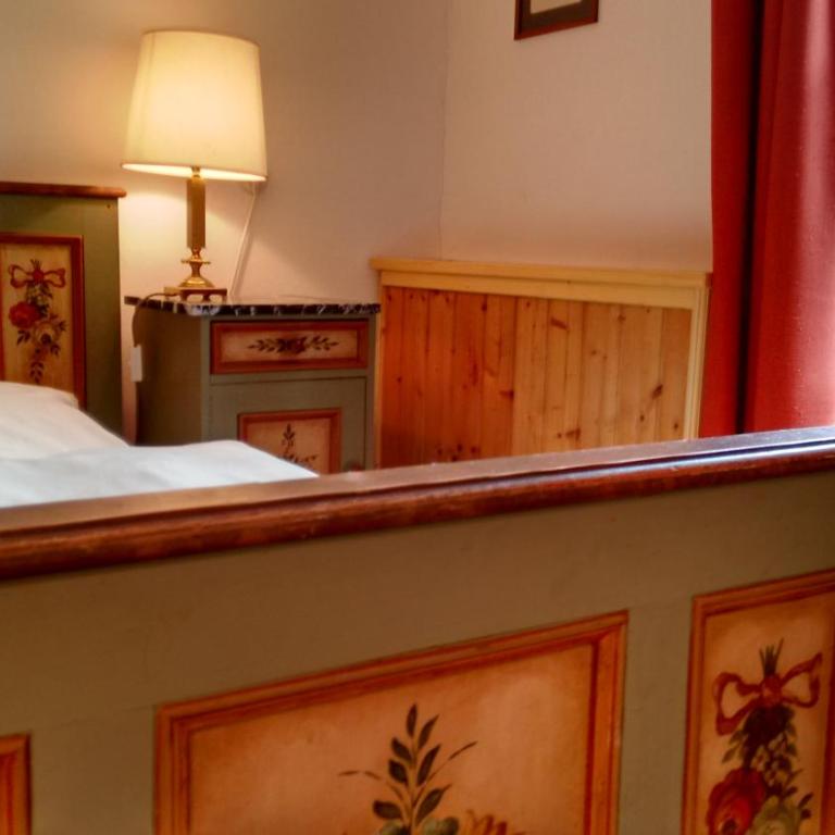 Alpengasthof Madlbauer - Standard Doppelzimmer mit eigenem Bad außerhalb des Zimmers - 14