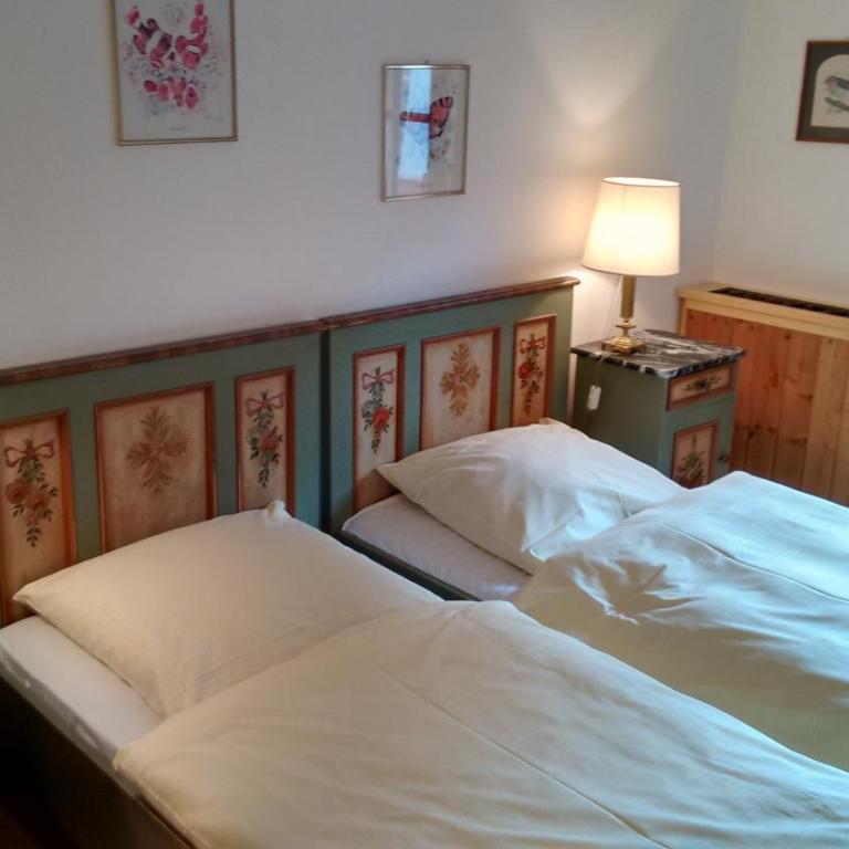 Alpengasthof Madlbauer - Standard Doppelzimmer mit eigenem Bad außerhalb des Zimmers - 15