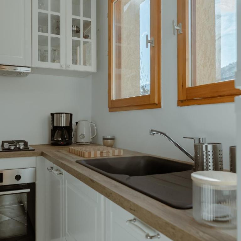 Hébergement 4 étoiles Accès Pied des Pistes en Navette Gratuite - Maison de Vacances 3 Chambres - 42