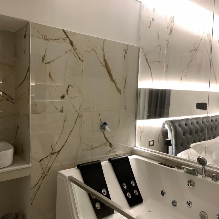 Bellini Luxury Suite Superior - Superior King Room - 2