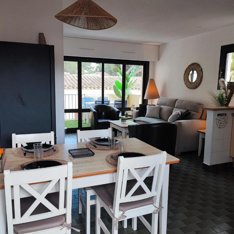 Résidence Odalys Saint loup Climatisé - Appartement 1 Chambre - Vue sur Piscine - 10