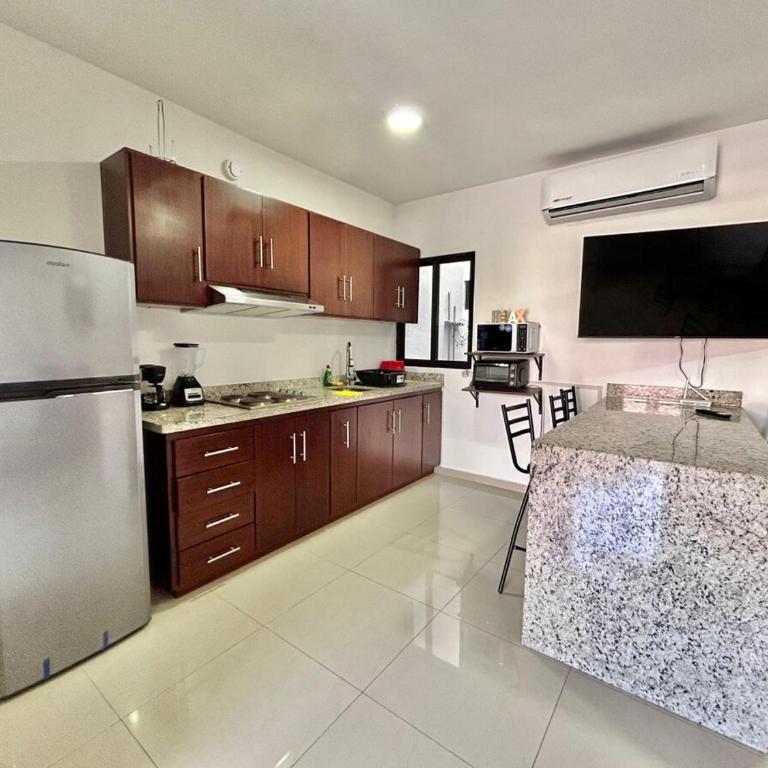 Depa near zona dorada and malecón by G P S rentas - Two-Bedroom Apartment - 15