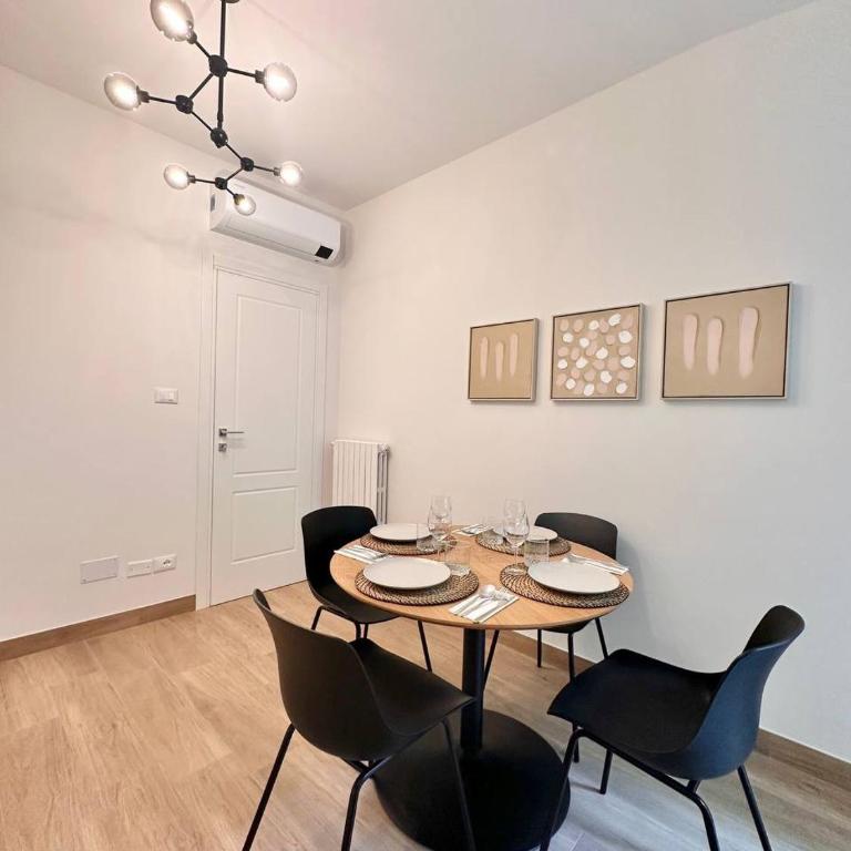 Casa Maria - Quiet Courtyard Apartment near Porta Nuova Station & City Center - Appartamento con 2 Camere da Letto e Balcone - 6
