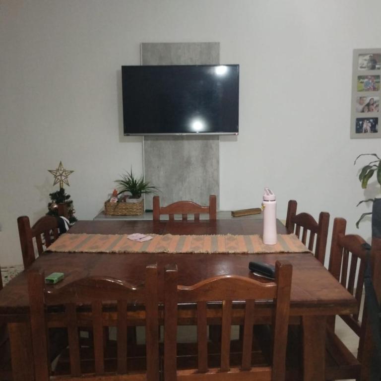 Casa con pileta - Casa de 2 dormitorios - 1