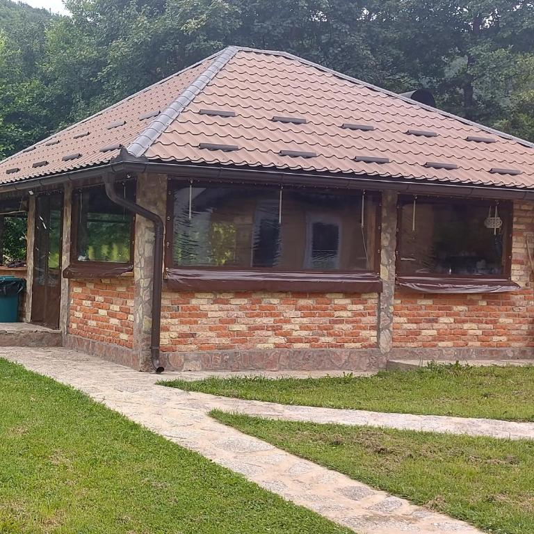 Vikendica, Bazen, Šedrvan, Rafting na Uni, Quad - Four-Bedroom House - 59