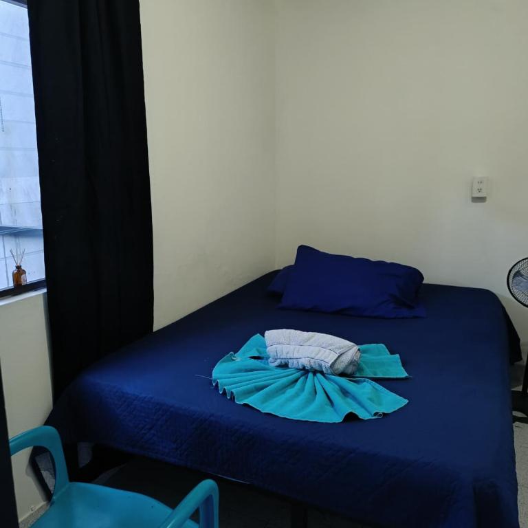 Canela Hostel Medellin - Double Room with Shared Bathroom - 3