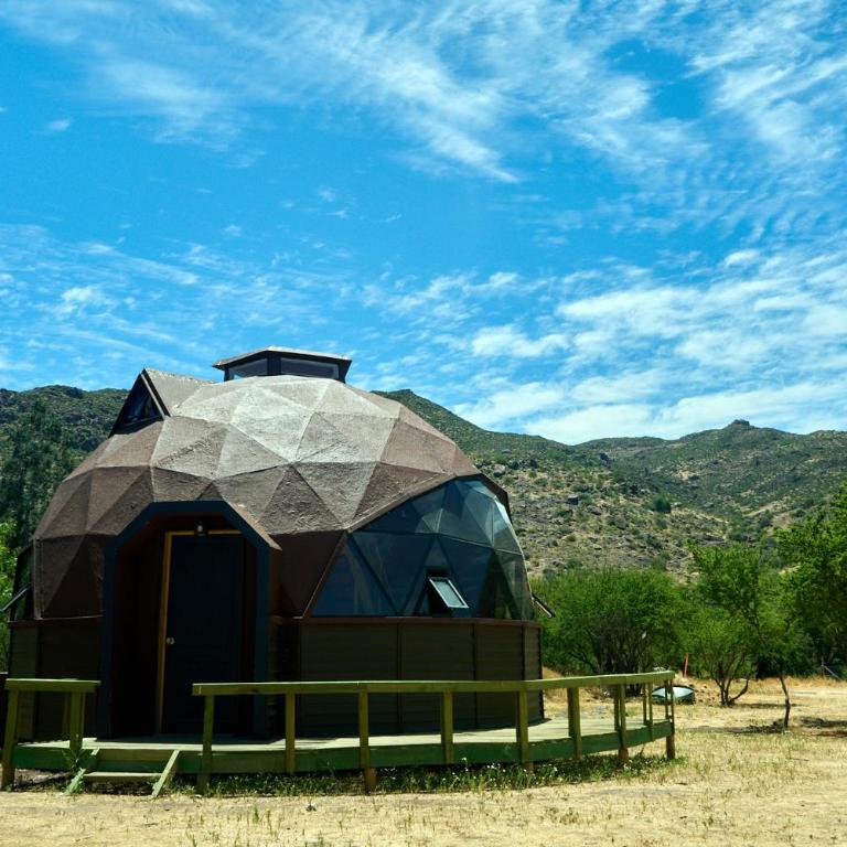 Domo Algarrobo - Two-Bedroom Bungalow - 1