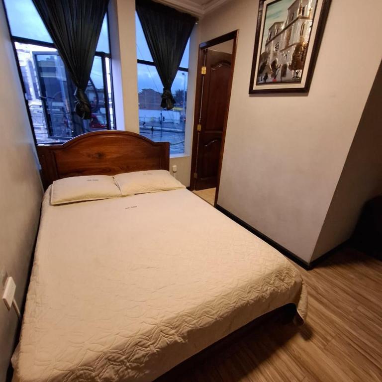hostal alborada cuenca - Habitación Doble Económica - 5