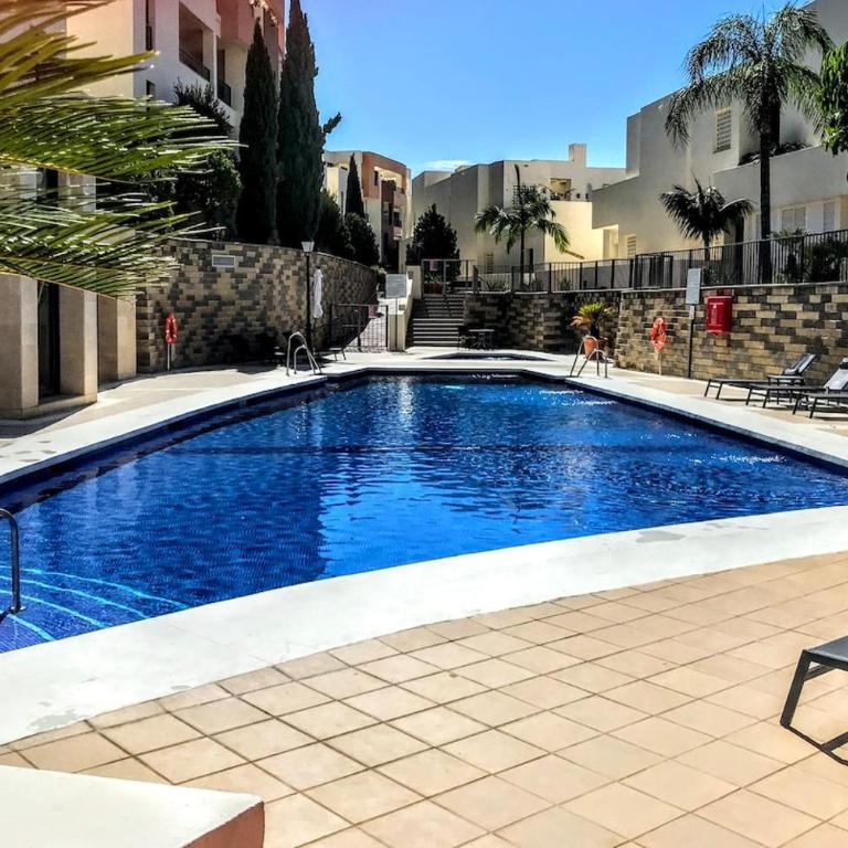 Spacious apartment with 3 pools & gym - Apartamento de 2 dormitorios - 36