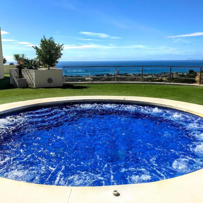 Spacious apartment with 3 pools & gym - Apartamento de 2 dormitorios - 1