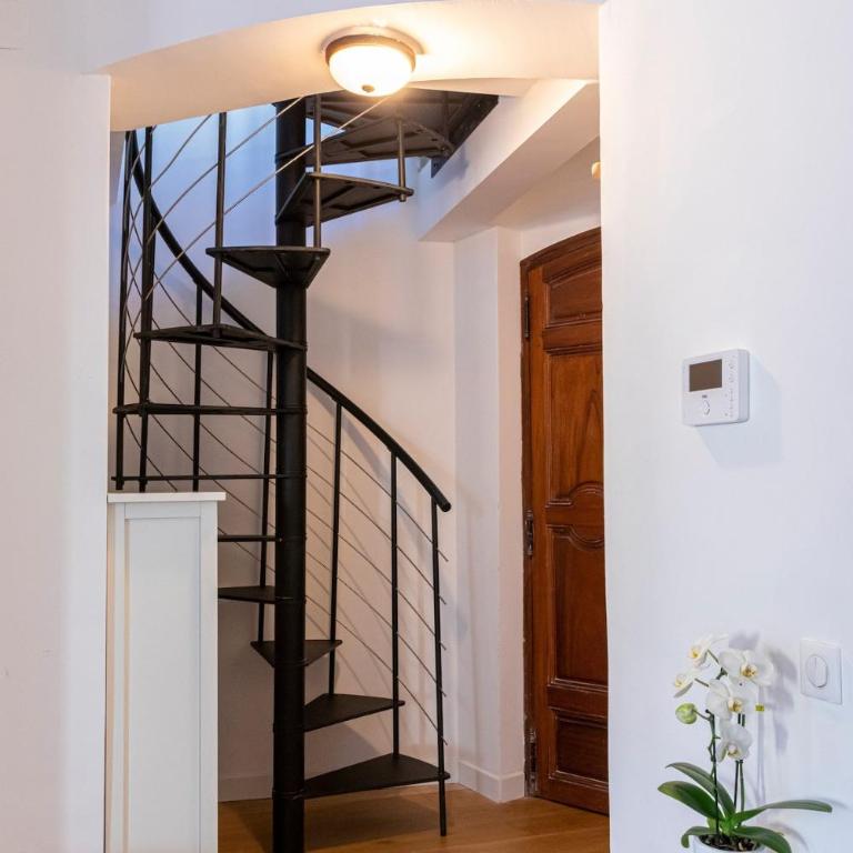 Appartement centre Aix Terrace et ascenseur - Appartamento con 3 Camere da Letto e con Vista - 9