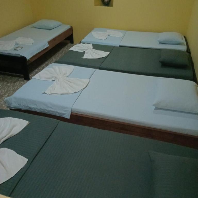 HOTEL DAYANDA - Classic Quadruple Room - 4