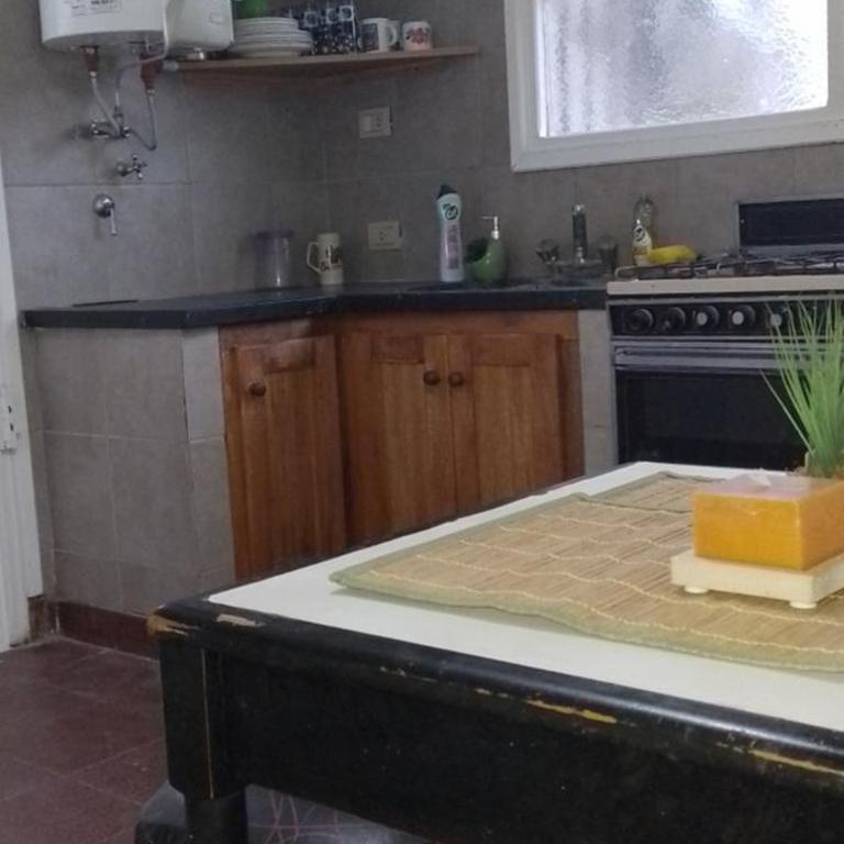 Amplio departamento 3 ambientes - Apartamento de 2 dormitorios - 12