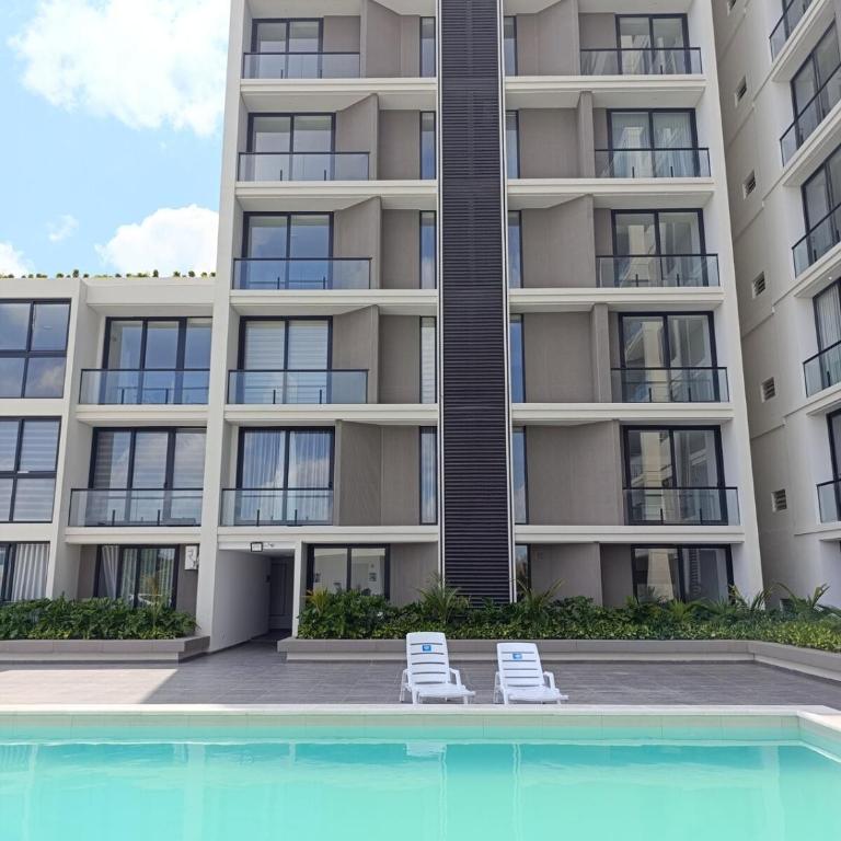 Dpto a estrenar zona Norte frente a Univalle 7mo anillo - Apartamento de 1 dormitorio - 9