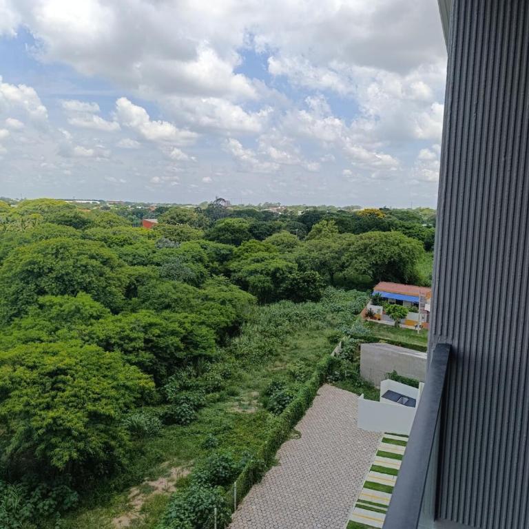 Dpto a estrenar zona Norte frente a Univalle 7mo anillo - Apartamento de 1 dormitorio - 23