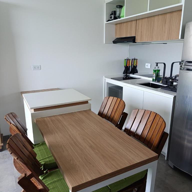 Dpto a estrenar zona Norte frente a Univalle 7mo anillo - Apartamento de 1 dormitorio - 33
