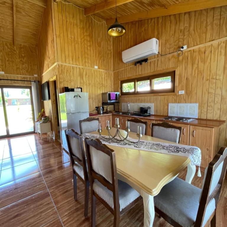 Comodidad y Hermosa Vista Volcán - Two-Bedroom House - 16