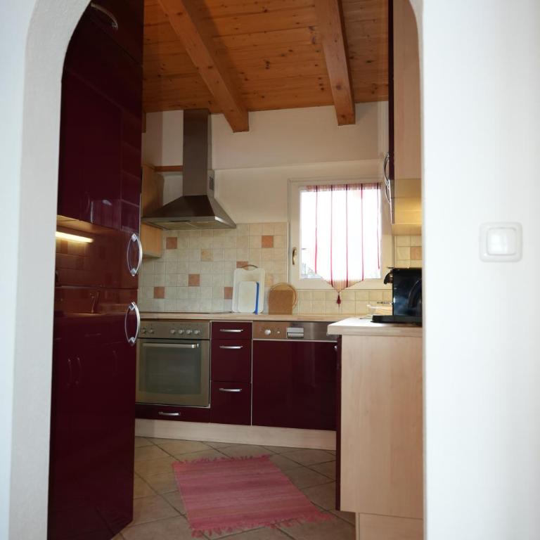 Apartmentpension Hillebrand - Three-Bedroom Apartment with Mountain View - 4