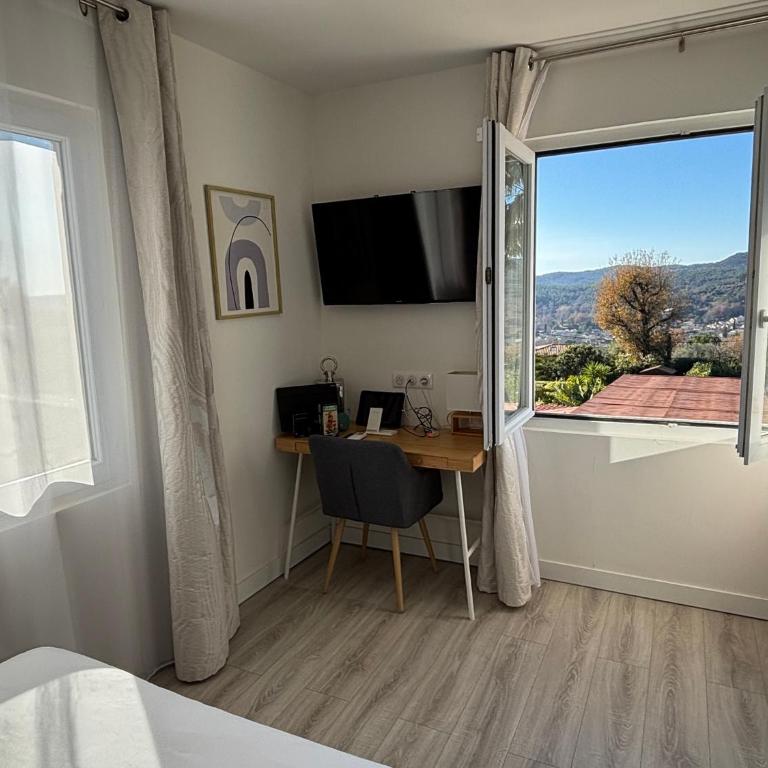 La Bastide Gourmande - Suite - Vue sur Montagne - 5