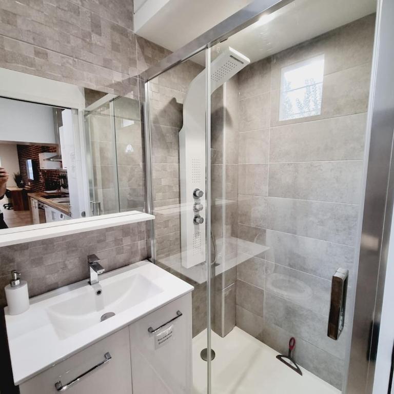 Saun arene grand T2 proche gare avec sauna - Appartamento con 1 Camera da Letto - 33