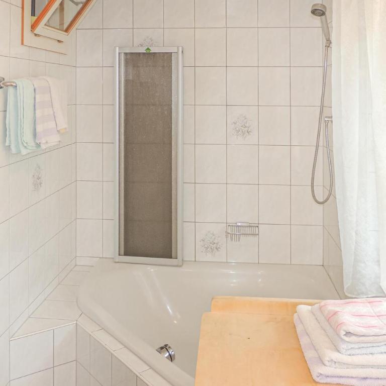 Haus Rosenheim Ferienwohnung - Apartment mit 3 Schlafzimmern - 12