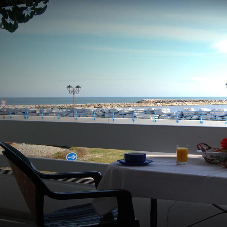 Hôtel Le Dauphin Bleu - Chambre Lits Jumeaux Premium avec Salle de Bains et Balcon - Vue sur Mer - 4