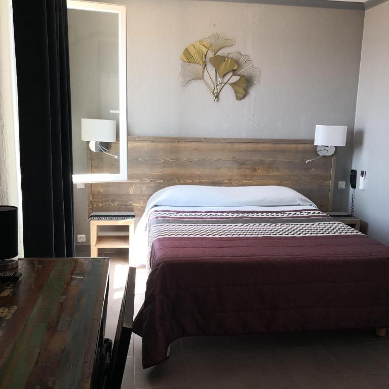 Hôtel Le Dauphin Bleu - Chambre Double Premium avec Salle de Bains - Vue sur Mer - 3