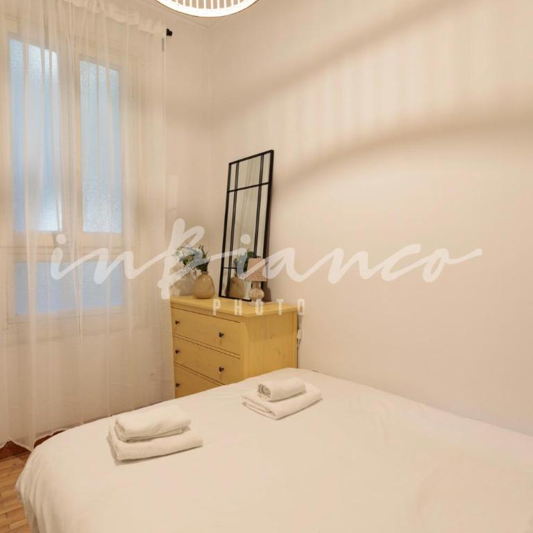 Be Barcelona Plaza Catalunya - Six-Bedroom Apartment - Balmes, 23 - 20