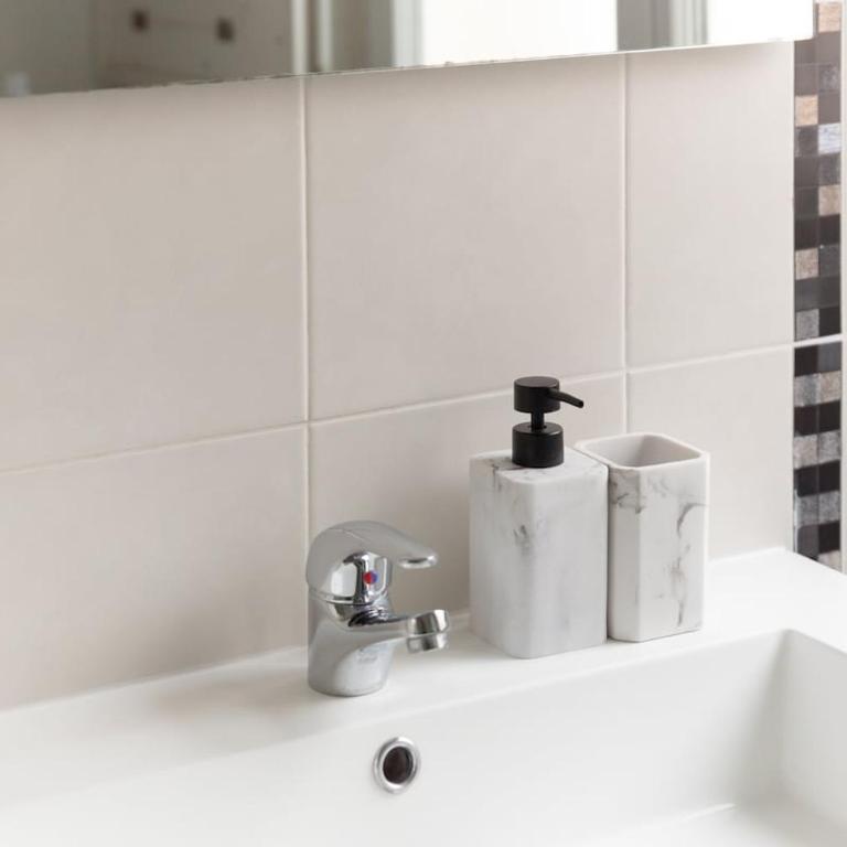 Bel appartement pour 8 personnes à 15 minutes CDG - Appartamento - 36