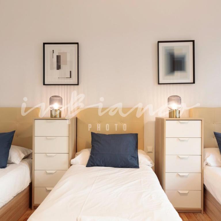 Be Barcelona Plaza Catalunya - Six-Bedroom Apartment - Balmes, 23 - 25