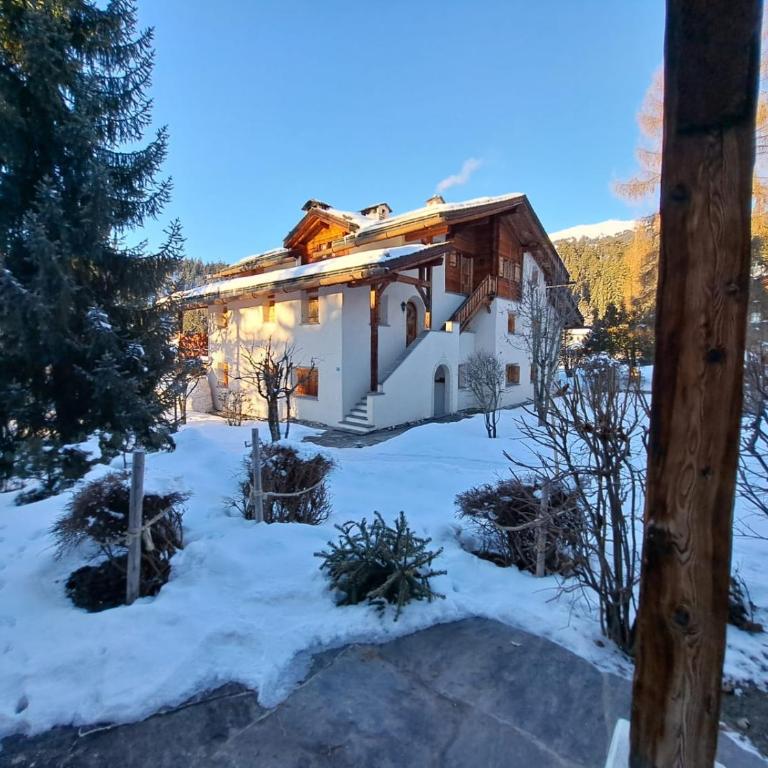Laax Chalet by Quokka 360 - Charming Apartment with Private Patio - Superior Apartment mit 3 Schlafzimmern - 36
