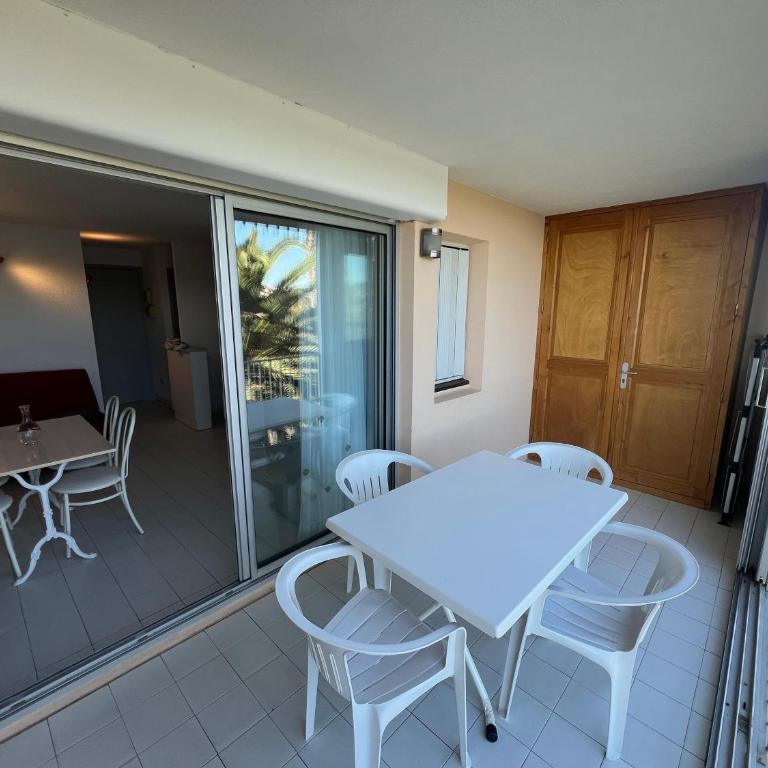 BAIE DES ANGES I Joli T2 cabine piscine proche plage Richelieu Cap d'Agde - Appartamento con Vista Lago - 3