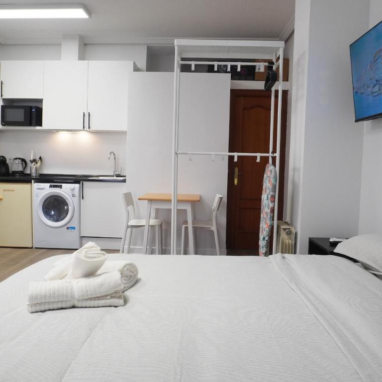 Aluche 2 Apartment - One-Bedroom Apartment - 3