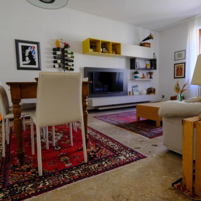Chez soi verona - Appartamento con 2 Camere da Letto - 2