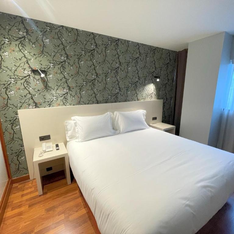 Hotel Apartamentos San Fermín Pamplona - Apartment with Terrace - 12