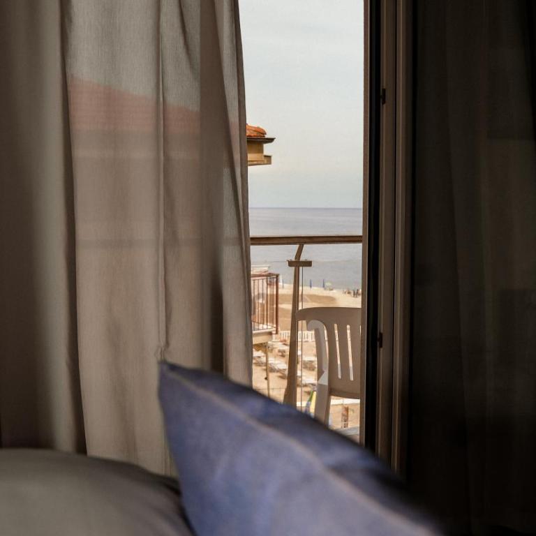 Hotel Maremola - Camera Matrimoniale Superior - 6