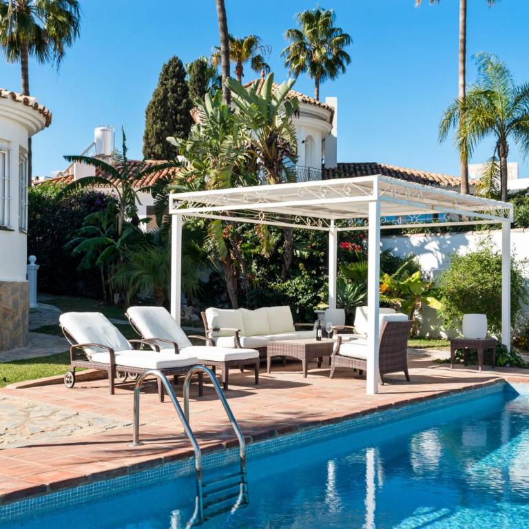 ViVi Homes - Casa Blanca - private pool - big garden - jacuzzi - terras - Villa con vistas al jardín - 9