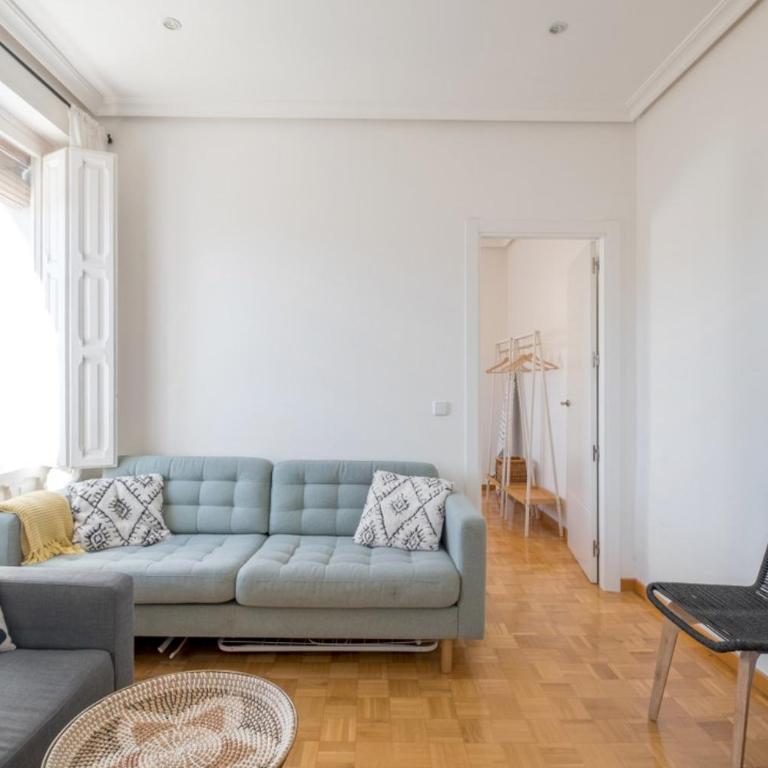 Spacious apartment-4Bedrooms 2Bathrooms - Goya - Apartment - 4