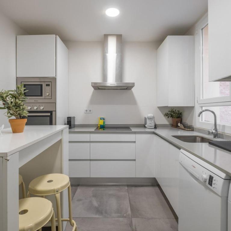 Spacious apartment-4Bedrooms 2Bathrooms - Goya - Apartment - 15