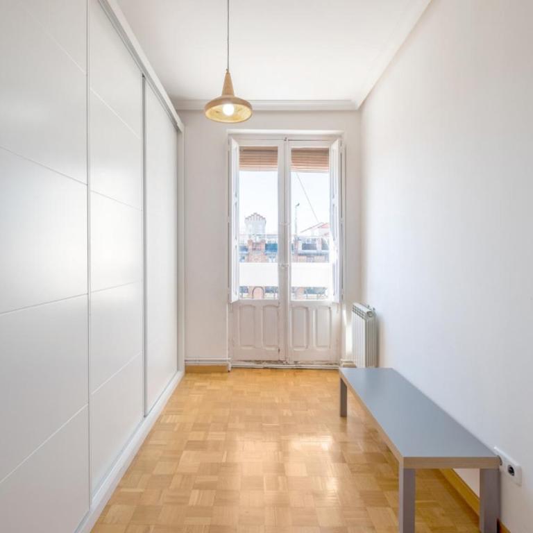 Spacious apartment-4Bedrooms 2Bathrooms - Goya - Apartment - 17