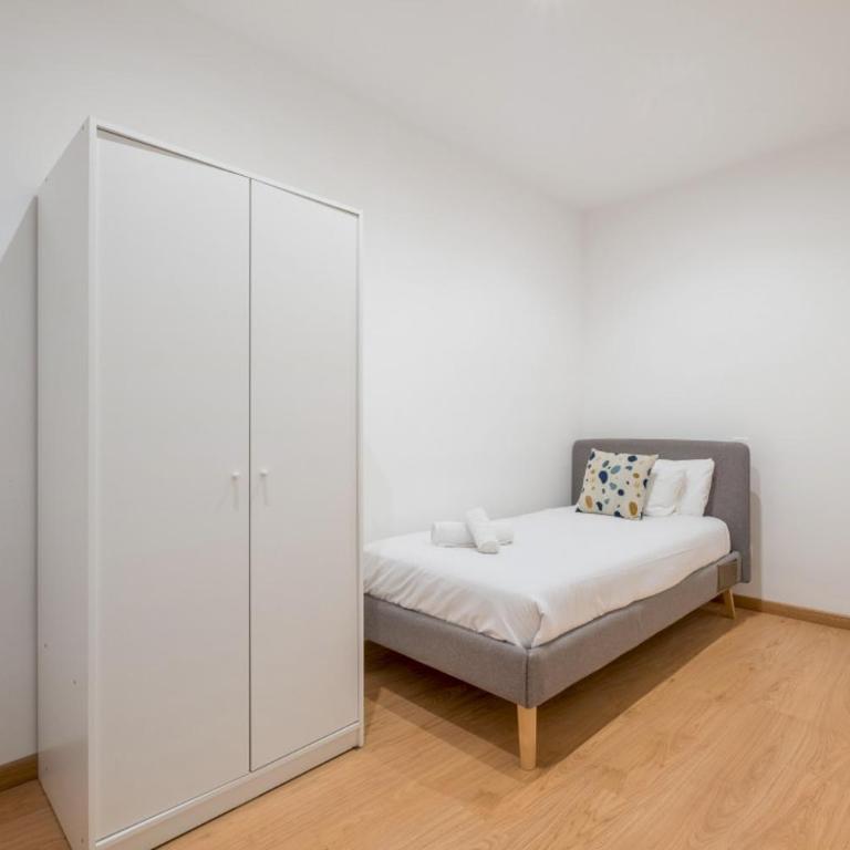 Spacious apartment-4Bedrooms 2Bathrooms - Goya - Apartment - 14